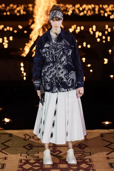 Look 72